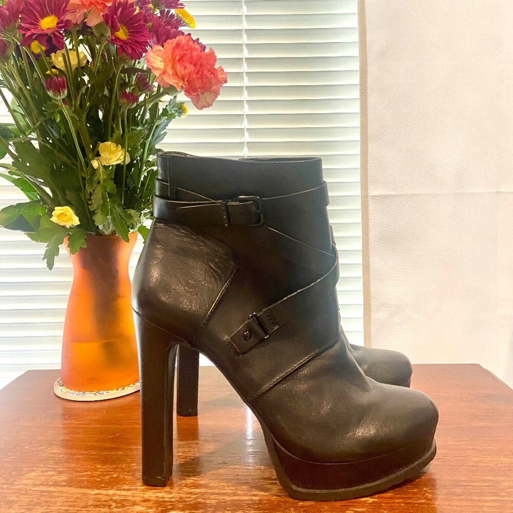 Gianni Bini Black Boots